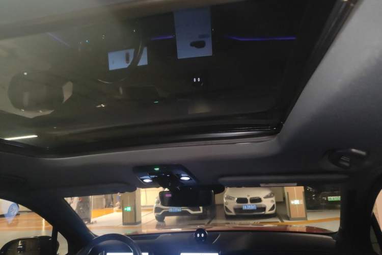 Used Nio ES6 2020 600 km Sport Edition Headliner