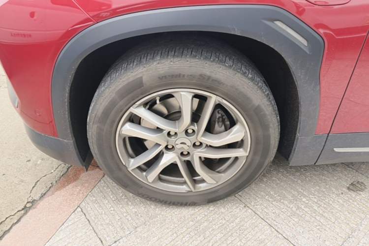 Used Nio ES6 2020 455KM Sport Edition Left Front Wheel Hub
