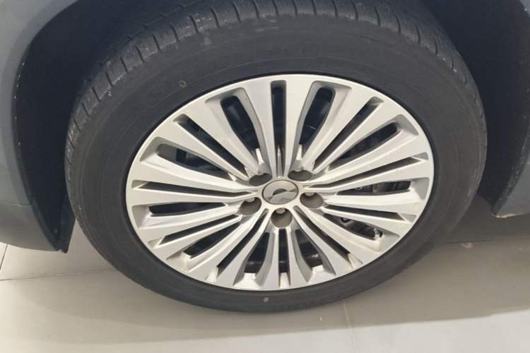 Used Nio ES6 2020 610KM Signature Edition Left Front Wheel Hub