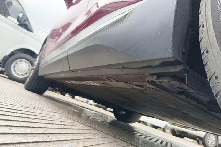 Used Nio ES6 2020 455KM Sport Edition Left Side Sill