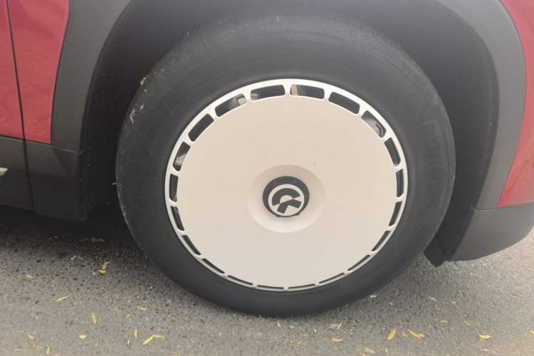 Used Nio ES6 2020 420 km Sport Edition Right Front Wheel Hub