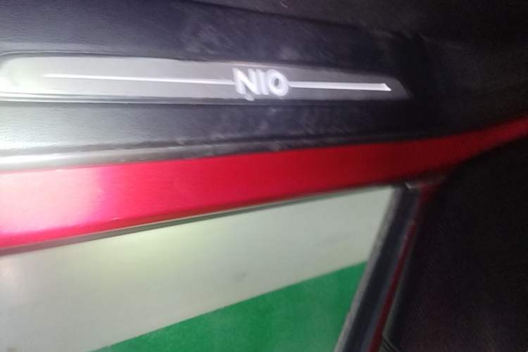 Used Nio ES6 2020 600 km Sport Edition Right Side Sill