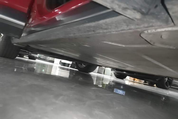 Used Nio ES6 2020 430KM Performance Version Right Side Sill