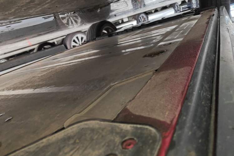 Used Nio ES6 2020 420 km Sport Edition Right Side Sill