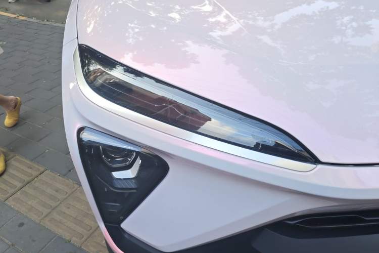 Used Nio ES6 2020 600 km Sport Edition Right Front Headlight
