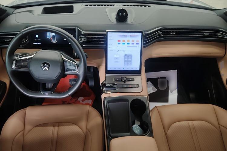 Used Nio ES6 2020 430 km Signature Edition Center Console