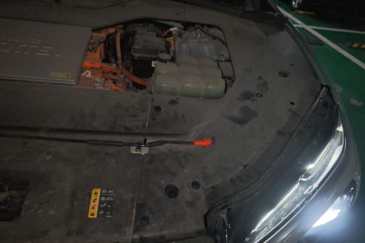 Used Nio ES6 2020 420 km Sport Edition Engine Bay Left