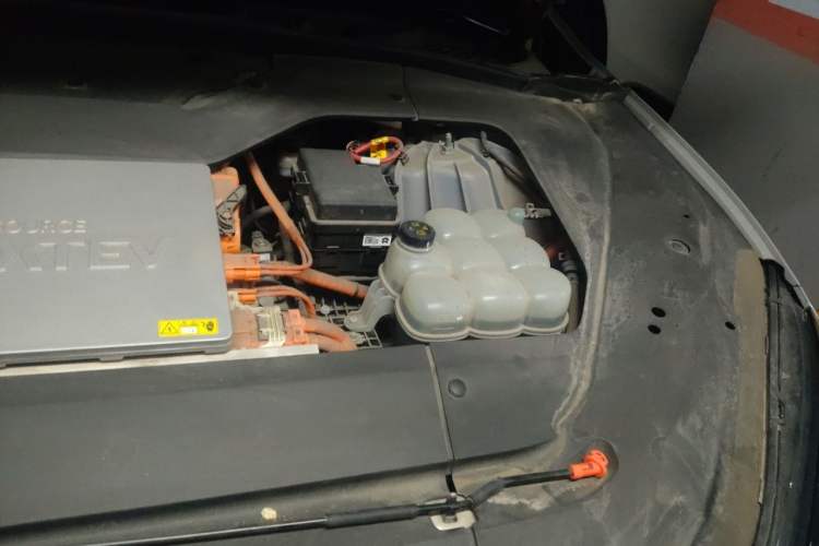 Used Nio ES6 2020 420 km Sport Edition Engine Bay Left