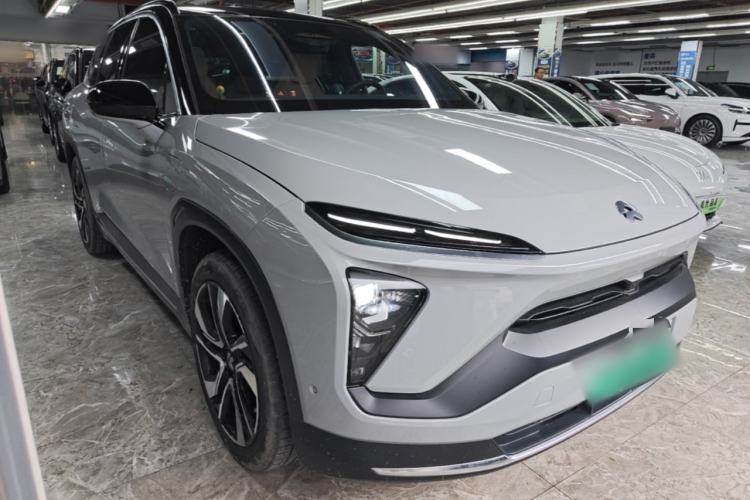 Used Nio ES6 2020 610 km Performance Version Front Right 45 Deg