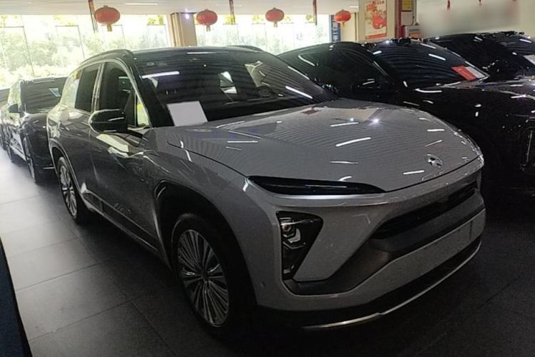 Used Nio ES6 2020 420 km Sport Edition Front Right 45 Deg