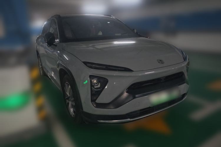 Used Nio ES6 2020 420 km Sport Edition Front Right 45 Deg