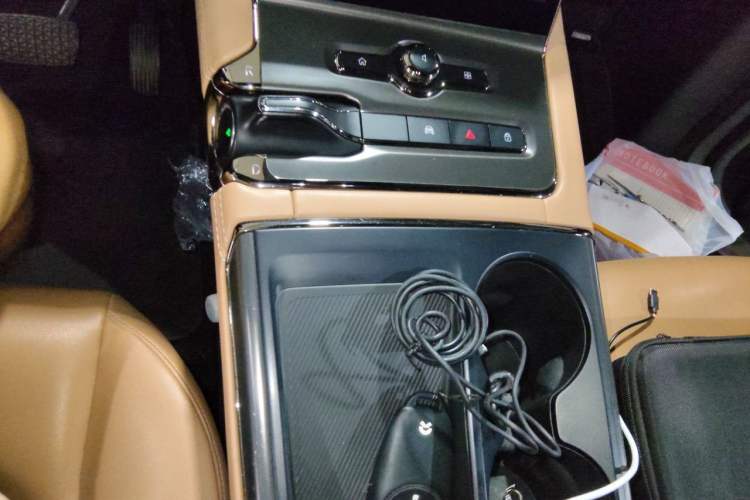 Used Nio ES6 2020 600 km Sport Edition Gear Lever