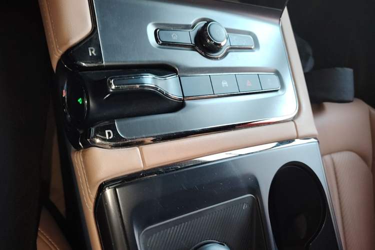Used Nio ES6 2020 610KM Signature Edition Gear Lever