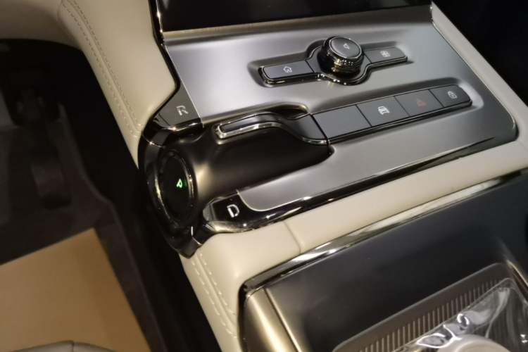 Used Nio ES6 2020 420 km Sport Edition Gear Lever