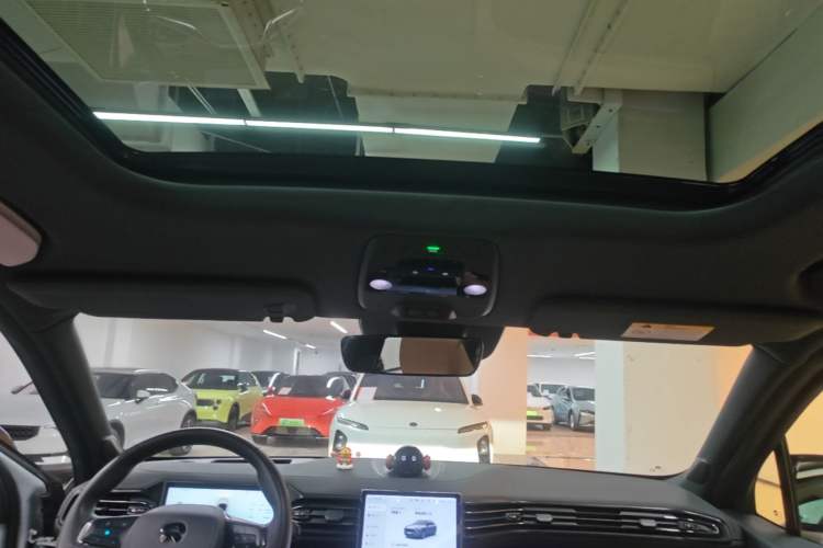 Used Nio ES6 2020 600 km Sport Edition Headliner