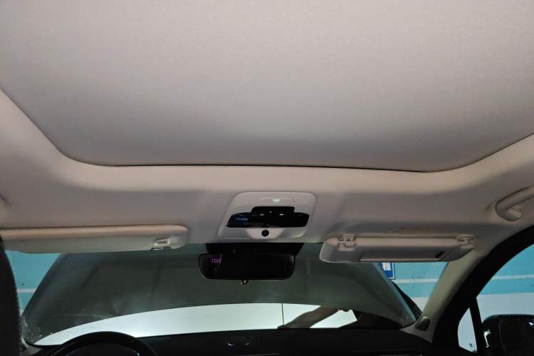 Used Nio ES6 2020 420 km Sport Edition Headliner