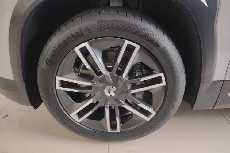 Used Nio ES6 2020 430 km Signature Edition Left Front Wheel Hub