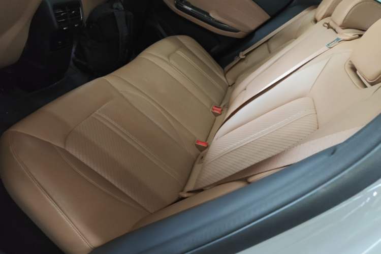 Used Nio ES6 2020 600 km Sport Edition Left Rear Seat