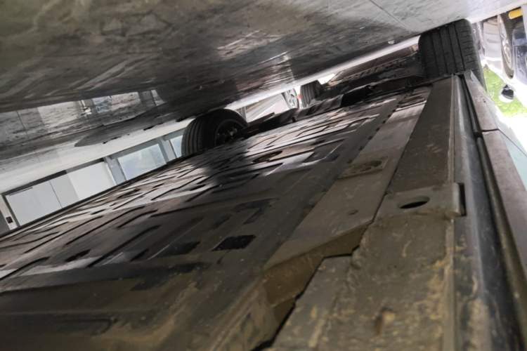 Used Nio ES6 2020 610 km Performance Version Left Side Sill