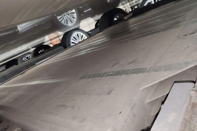 Used Nio ES6 2020 420 km Sport Edition Left Side Sill