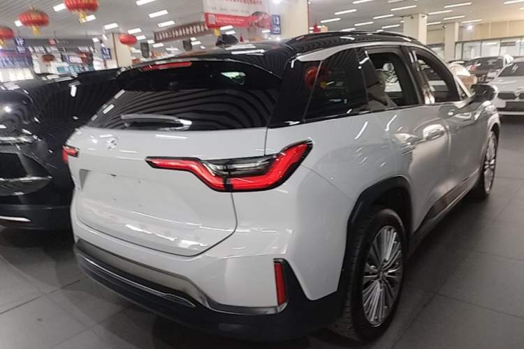 Used Nio ES6 2020 420 km Sport Edition Rear Right 45 Deg