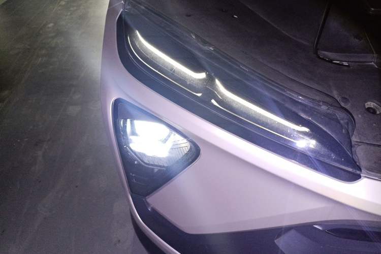 Used Nio ES6 2020 430KM Performance Version Right Front Headlight