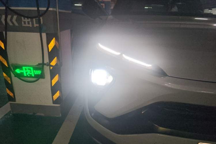 Used Nio ES6 2020 420 km Sport Edition Right Front Headlight