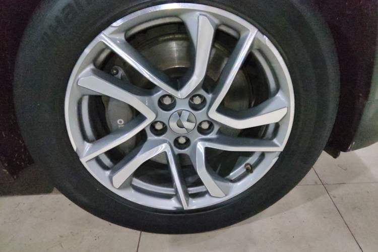 Used Nio ES6 2020 600 km Sport Edition Right Front Wheel Hub