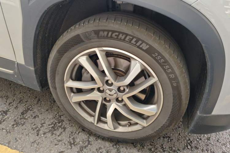 Used Nio ES6 2020 420 km Sport Edition Right Front Wheel Hub