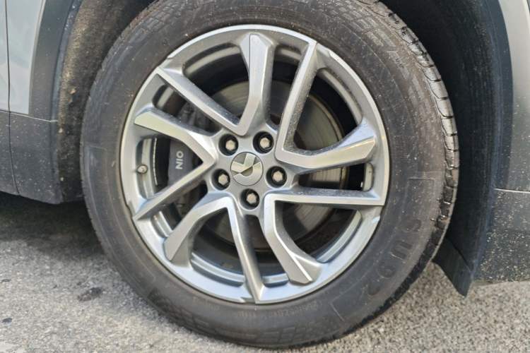 Used Nio ES6 2020 455KM Sport Edition Right Front Wheel Hub