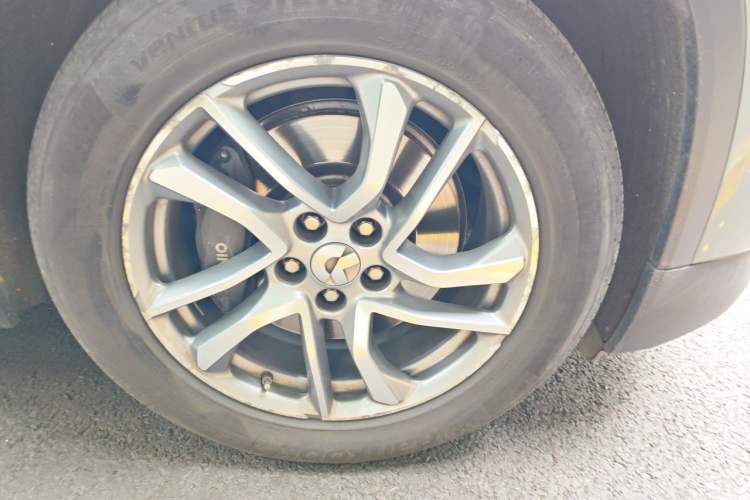 Used Nio ES6 2020 600 km Sport Edition Right Front Wheel Hub