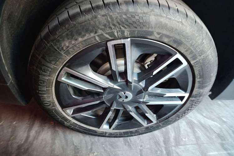 Used Nio ES6 2020 610KM Signature Edition Right Rear Wheel Hub