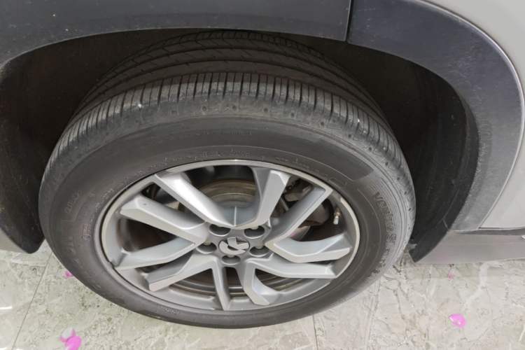 Used Nio ES6 2020 600 km Sport Edition Right Rear Wheel Hub
