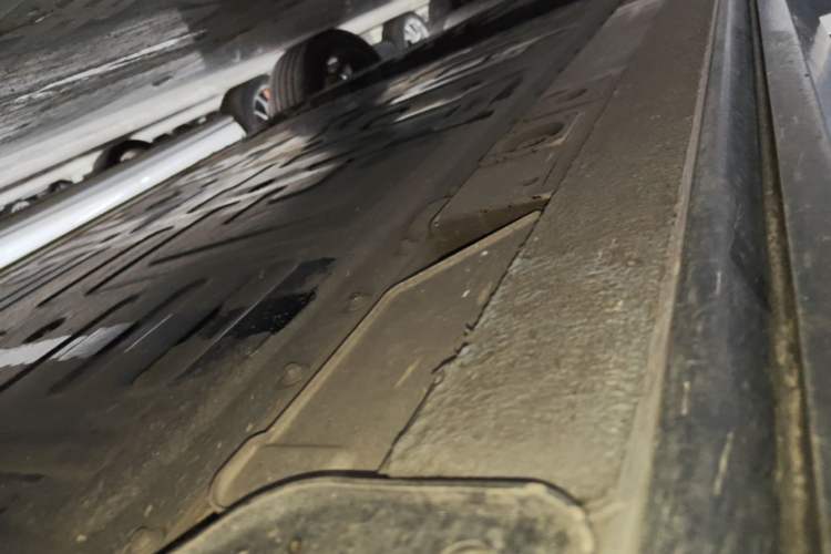 Used Nio ES6 2020 610 km Performance Version Right Side Sill