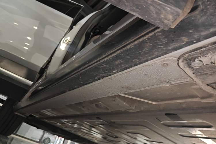 Used Nio ES6 2020 420 km Sport Edition Right Side Sill