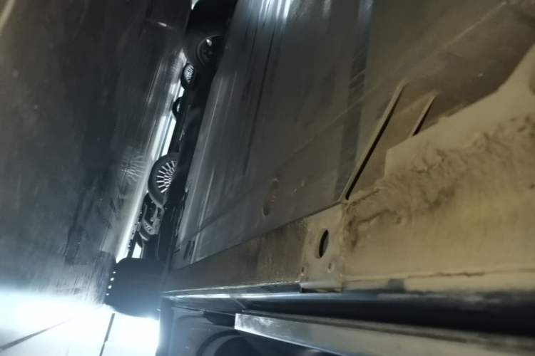 Used Nio ES6 2020 420 km Sport Edition Right Side Sill