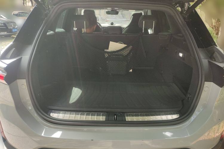 Used Nio ES6 2020 430KM Performance Version Trunk