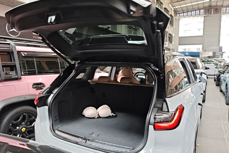 Used Nio ES6 2020 465 km Performance Version Trunk