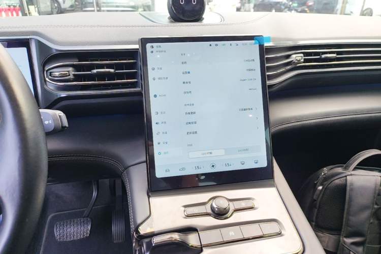 Used Nio ES6 2020 420 km Sport Edition Audio And AC Panel