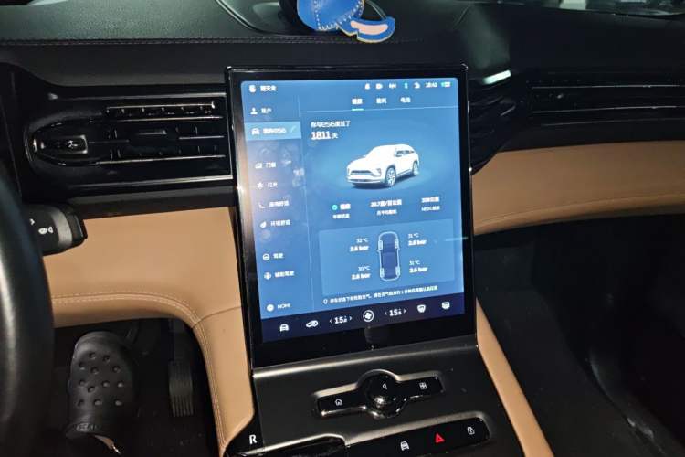 Used Nio ES6 2020 420 km Sport Edition Audio And AC Panel