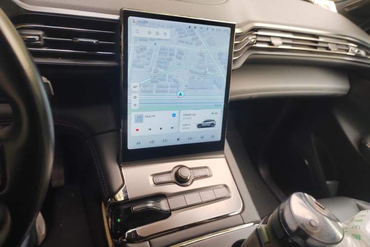 Used Nio ES6 2020 420 km Sport Edition Audio And AC Panel