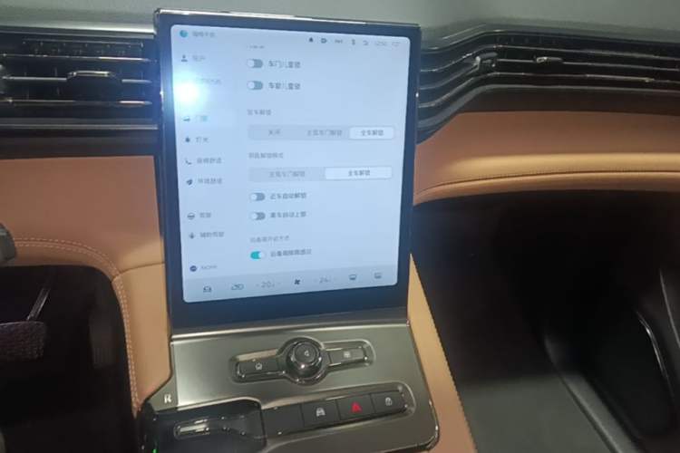 Used Nio ES6 2020 420 km Sport Edition Audio And AC Panel