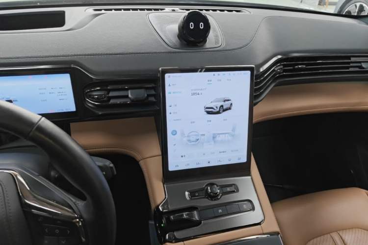 Used Nio ES6 2020 610 km Performance Version Audio And AC Panel