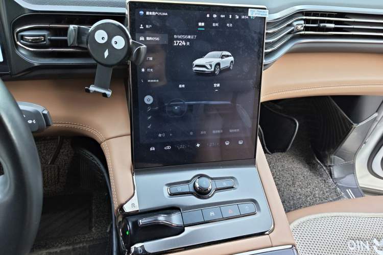 Used Nio ES6 2020 420 km Sport Edition Audio And AC Panel