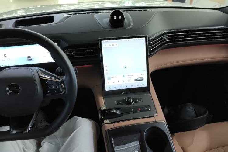 Used Nio ES6 2020 465 km Performance Version Center Console