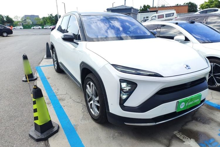 Used Nio ES6 2020 420 km Sport Edition Front Right 45 Deg