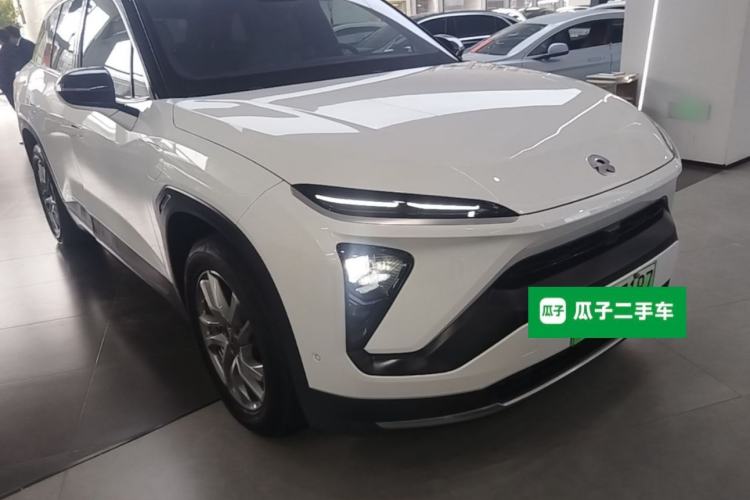 Used Nio ES6 2020 420 km Sport Edition Front Right 45 Deg