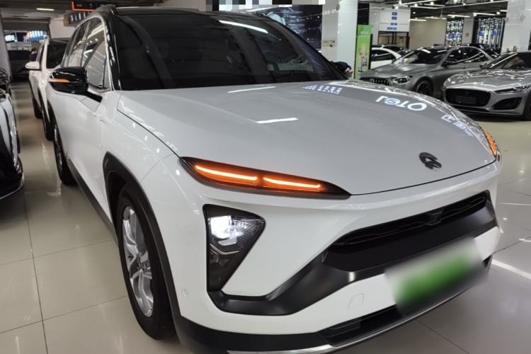 Used Nio ES6 2020 465 km Performance Version Front Right 45 Deg