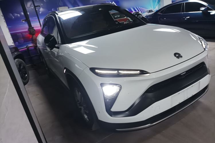 Used Nio ES6 2020 420 km Sport Edition Front Right 45 Deg