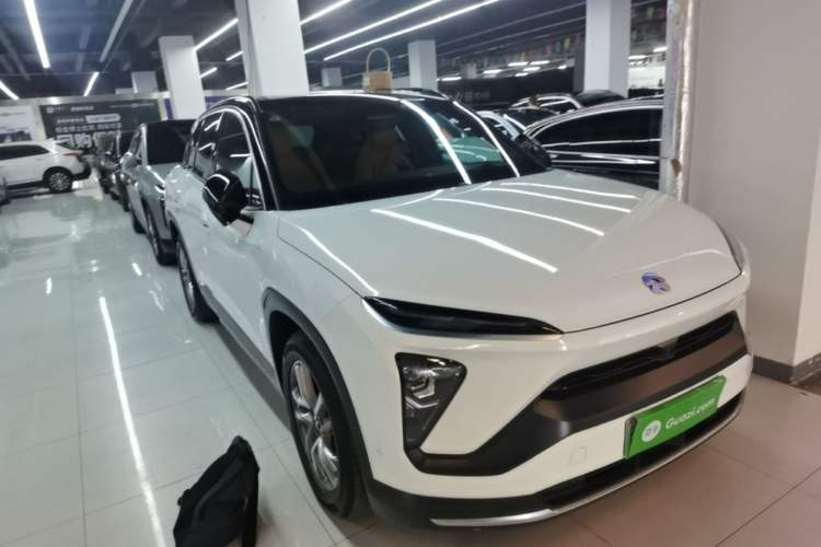 Used Nio ES6 2020 420 km Sport Edition Front Right 45 Deg
